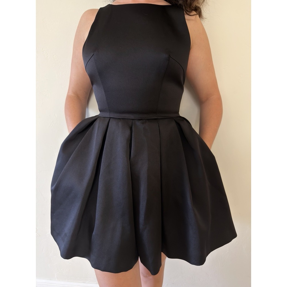 H&M Black Fit & Flare Pleated Mini Dress skort Open Back Boat‎ Neck Size 38 or S